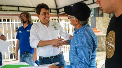 Gobierno de Floridablanca regularizó el barrio Villa Tarel, beneficiando a 420 familias